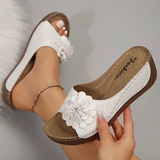 🔥 Utolsó nap 50% kedvezmény - Női virágos szandál