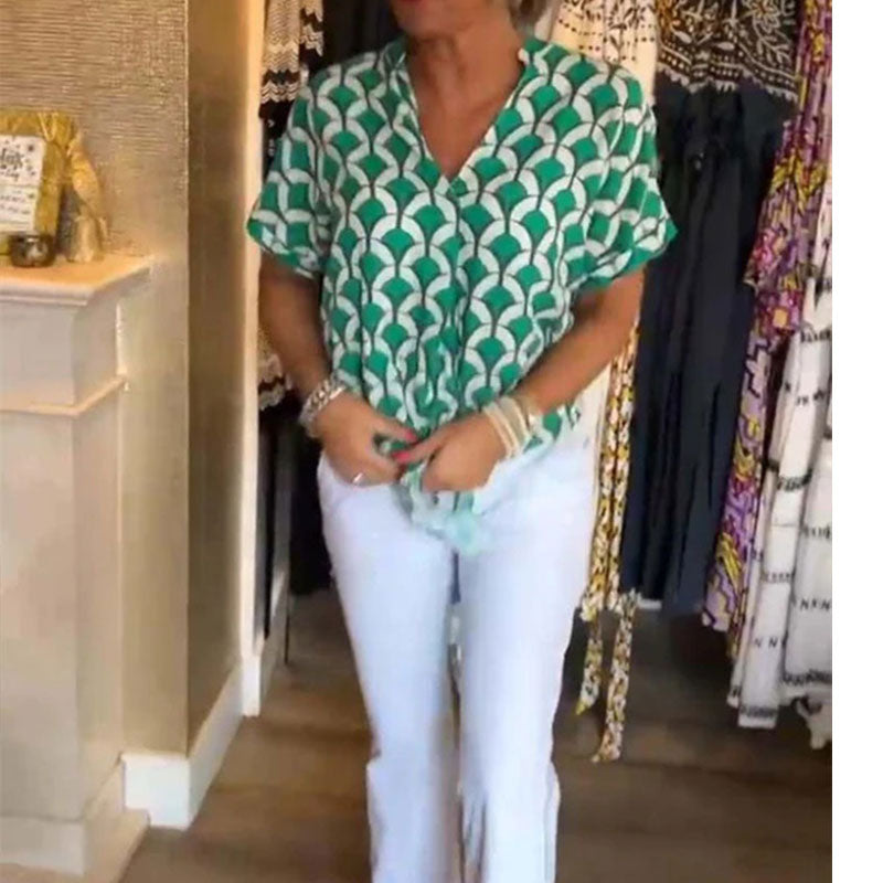 đLezser, rövid ujjĂș V-nyakĂș felsĆ