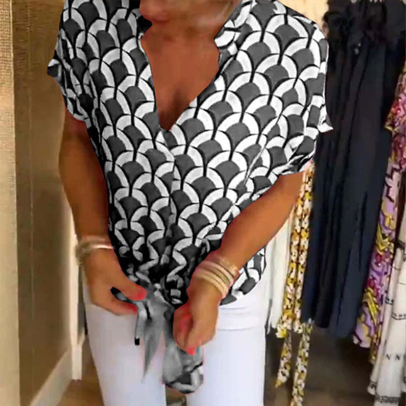 đLezser, rövid ujjĂș V-nyakĂș felsĆ