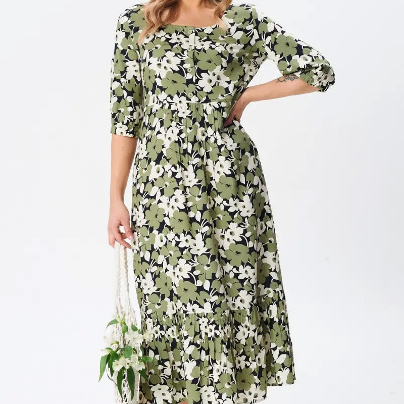 đ„Lezser virĂĄgmintĂĄs, fĂ©lujjas nĆi ruhĂĄk