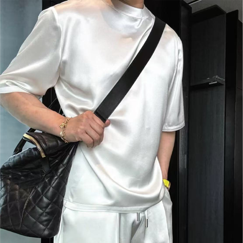 Férfi lezser monokróm blúz és bermuda kétrészes szett