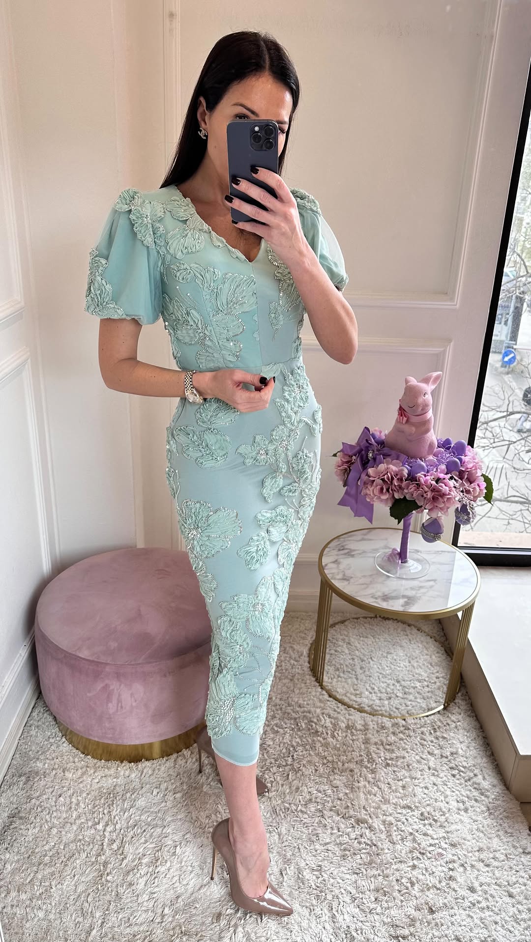 Nyári elegáns női hímzett, strasszos virágmintás ruha