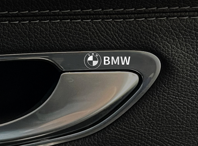 NAGY AKCIÓ🎉50% KEDVEZMÉNY🎉Kreatív 3D alumíniumfólia autómatricák🔥10 DB🔥