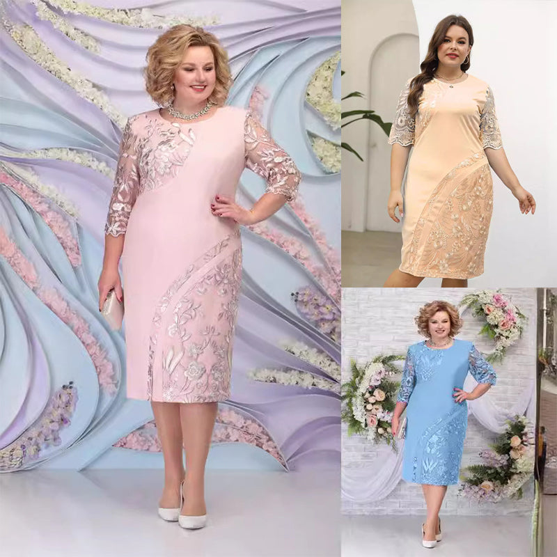 Elegáns csipkeruha virágokkal