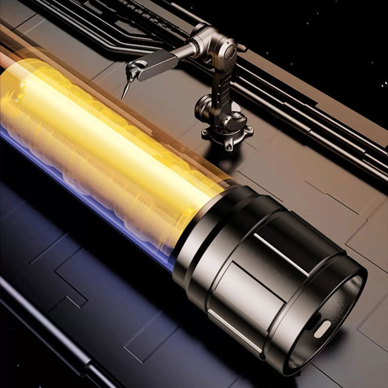 LED-es zseblámpa erős fénnyel és kihúzható testtel